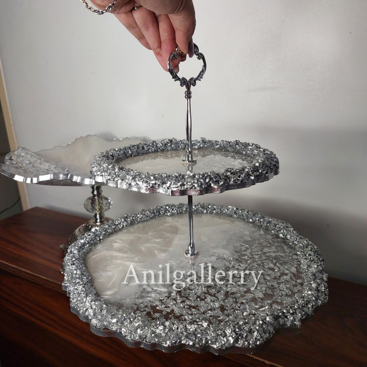 تماماً کار دست اجرا شده با رزین و کریستال